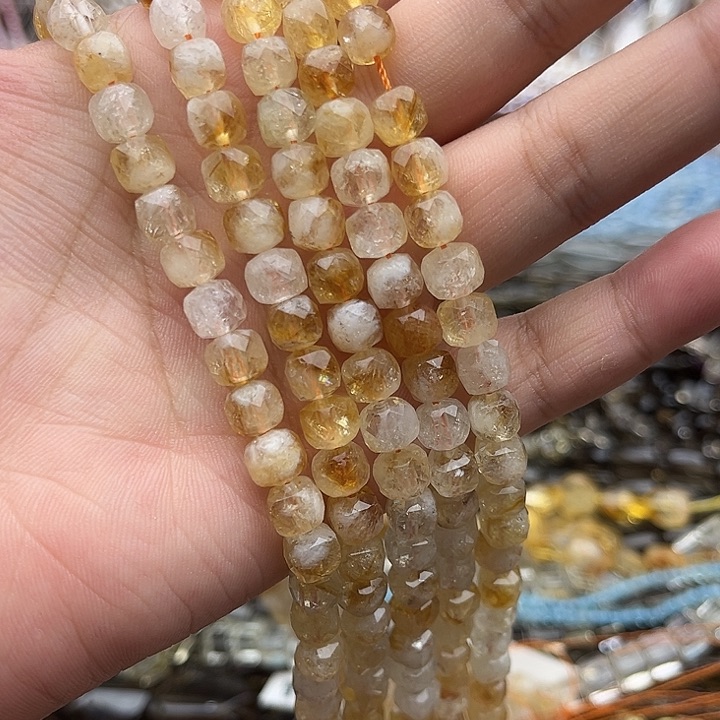 玛瑙/玉髓未镶嵌珠宝半成品一条6.5mm左右黄塔晶刻面方糖