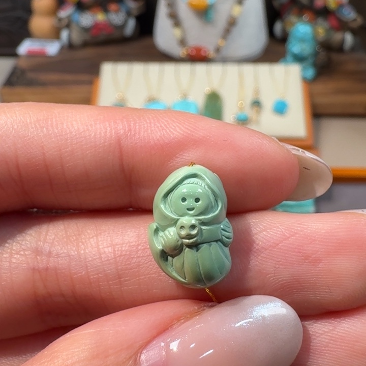绿松石未镶嵌小女巫配饰