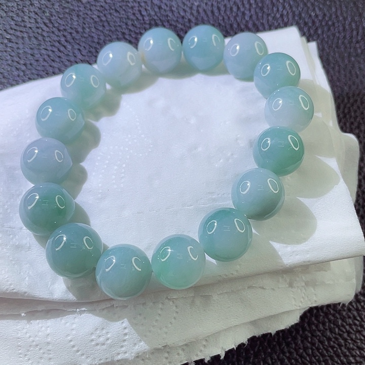 翡翠手链未镶嵌翡翠