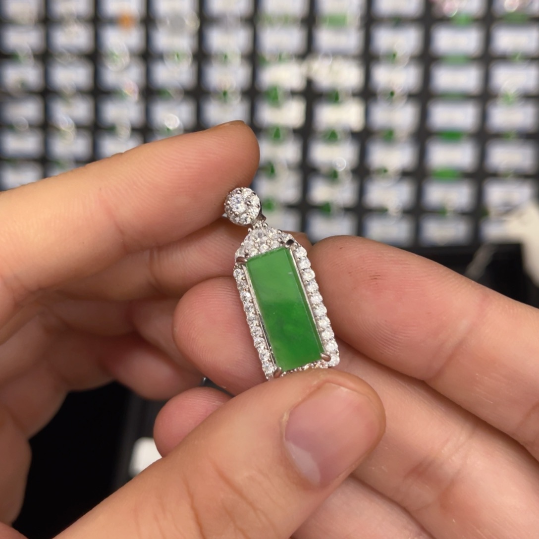 翡翠戒指银S925镶嵌翡翠吊坠