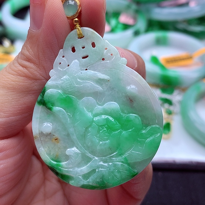 翡翠颈饰银S925镶嵌翡翠