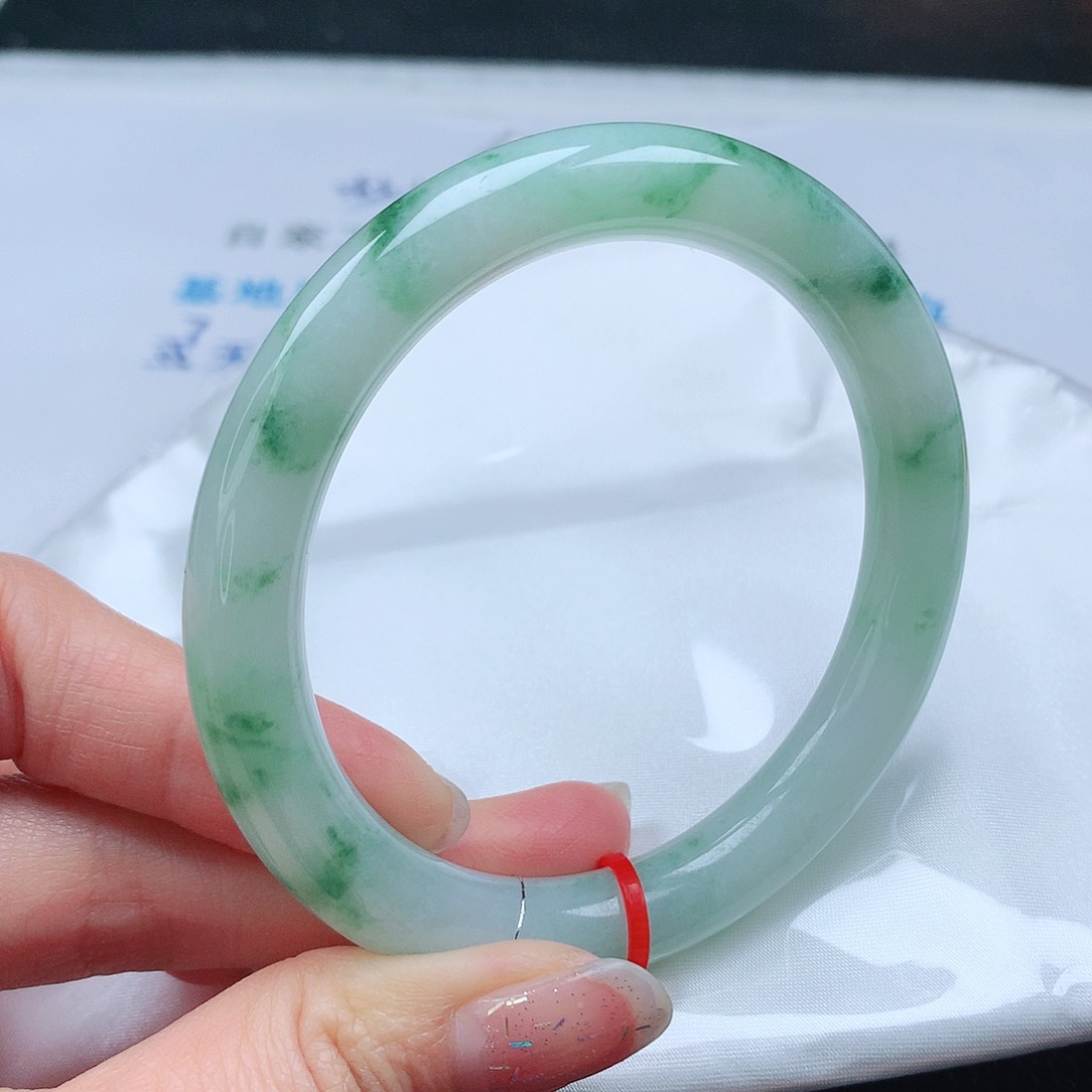 翡翠手镯（圆镯）未镶嵌58➕圆