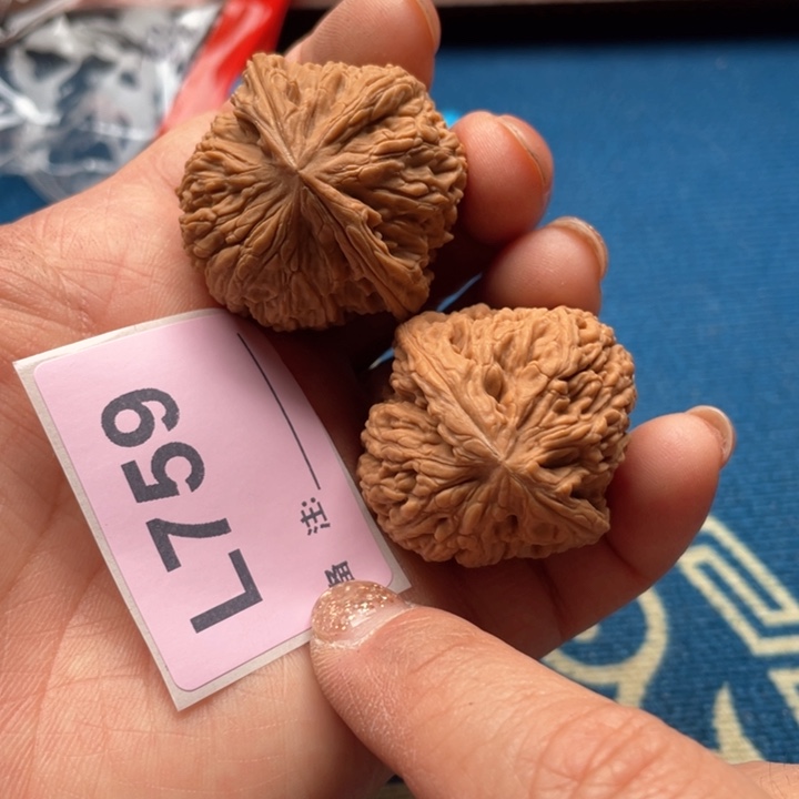 文玩核桃把件南疆