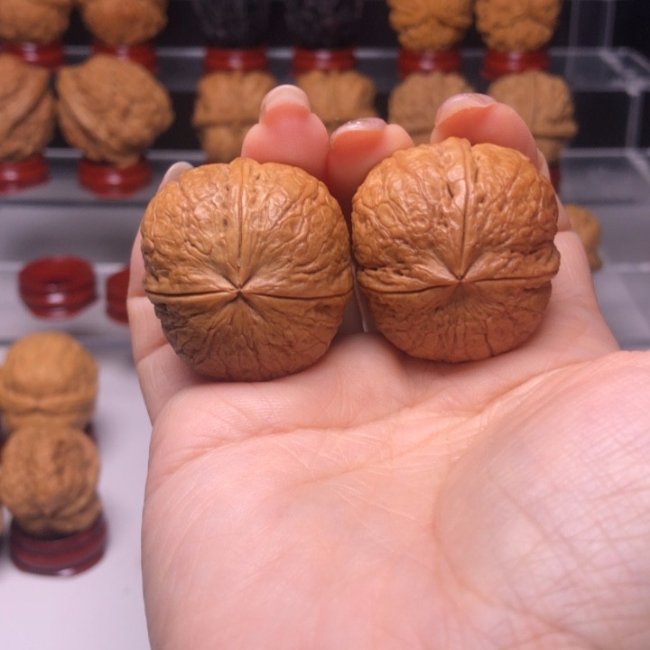 文玩核桃吊坠扑***。60南华埻三楞