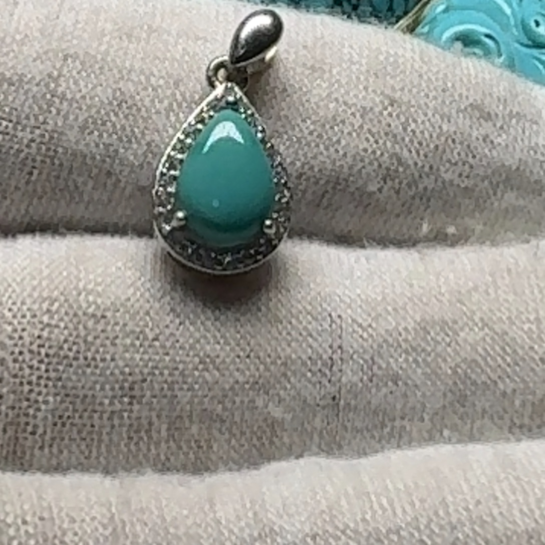 安***心绿松石未镶嵌珠宝奇石