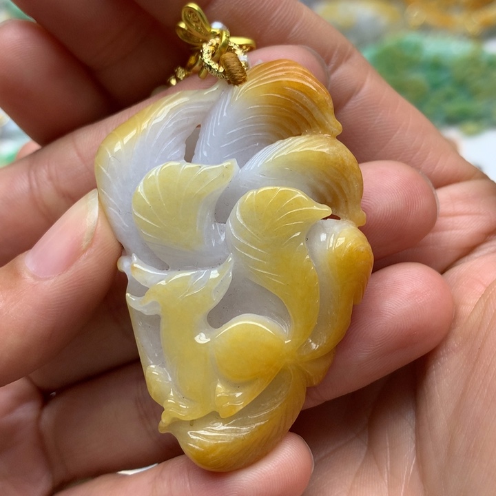 翡翠颈饰未镶嵌翡翠