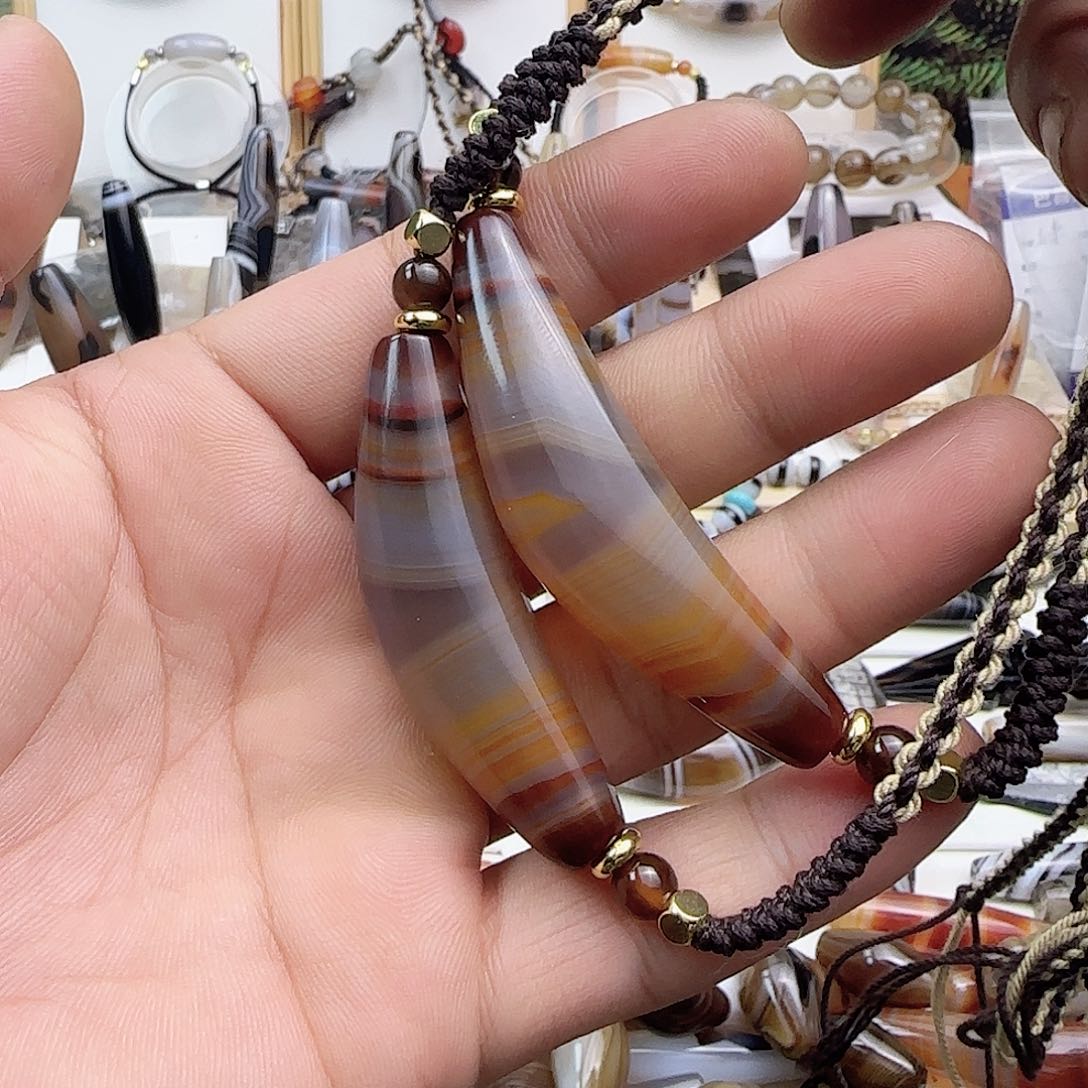 玛瑙/玉髓颈饰未镶嵌