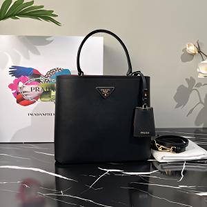 99新 Prada/普拉达 普拉达 黑金水桶中号 C835625 8582