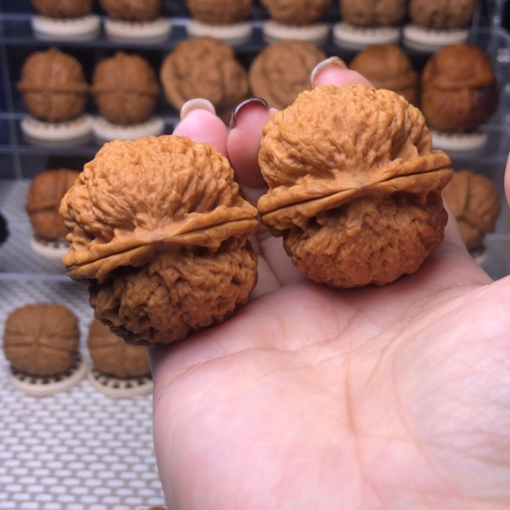 文玩核桃把件3号橄榄头42尺66克Y