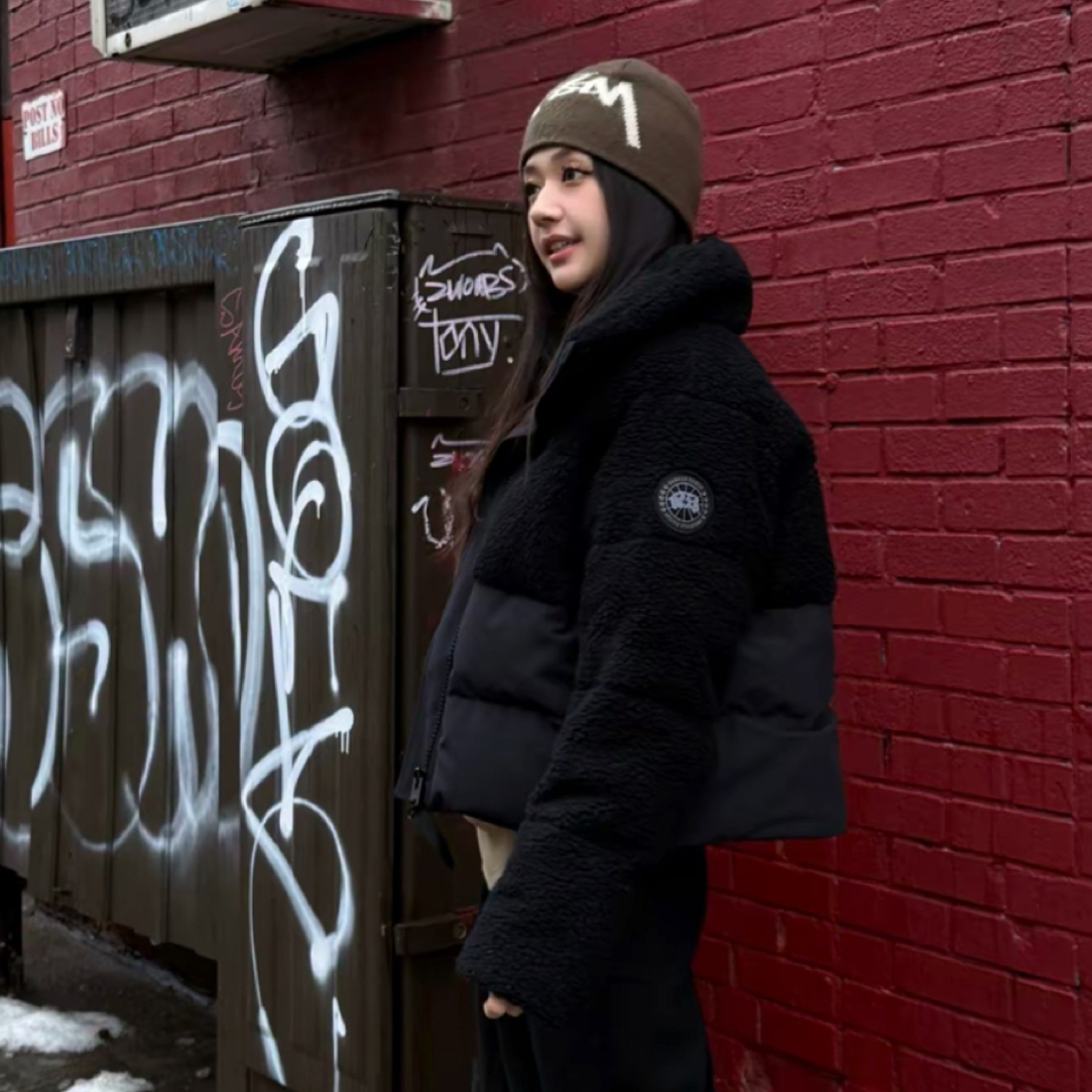 99新 CANADA GOOSE 加拿大鹅黑色黑标拼接羽绒服/M码/2161