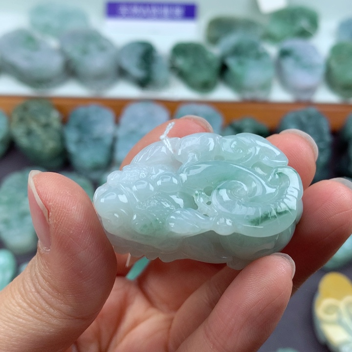 翡翠吊坠(不含链)未镶嵌