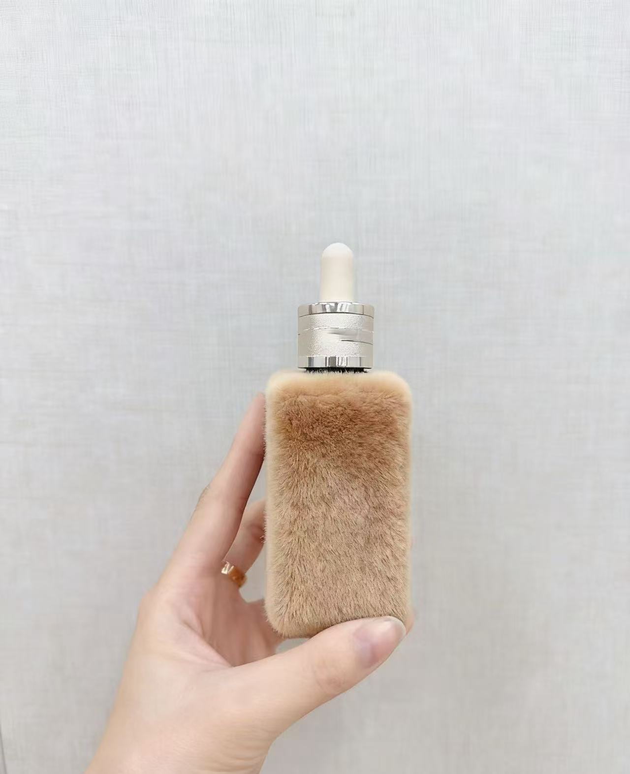 众所周知 修抗老 综瓶精华