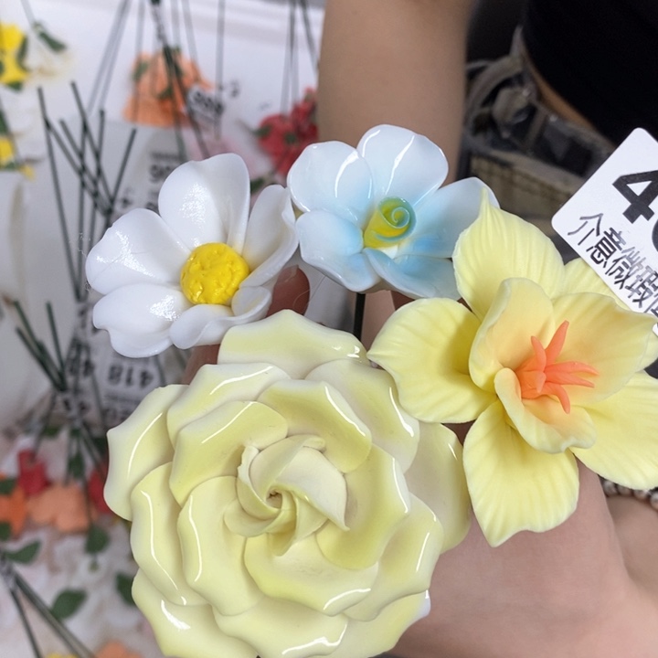 摆件陶瓷材料加工