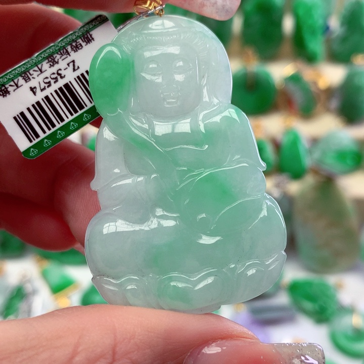 翡翠颈饰18K金镶嵌翡翠