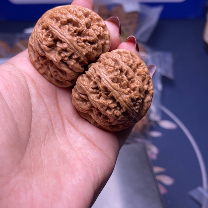 文玩核桃把件粗筋42.485