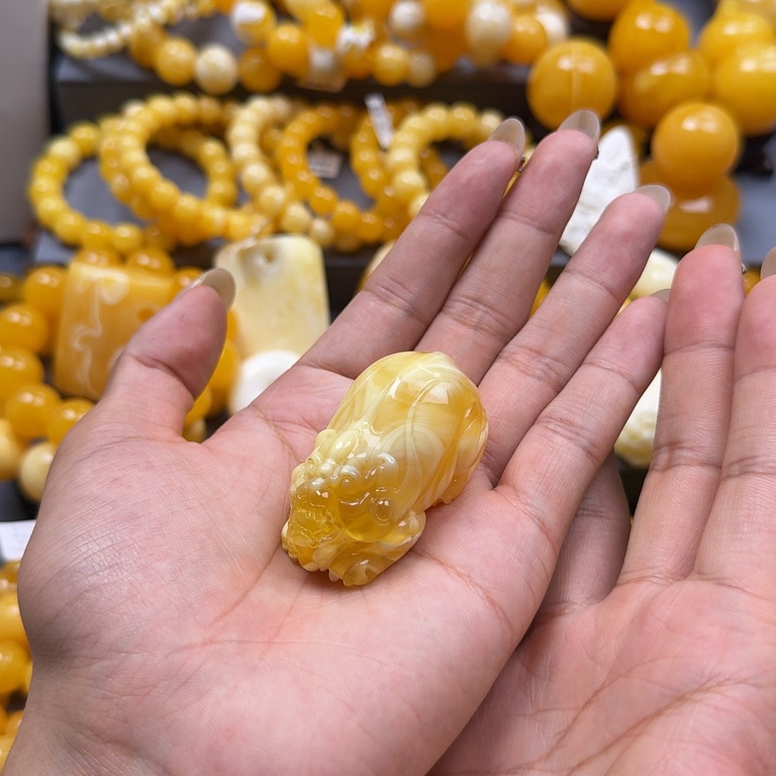 未镶嵌蜜蜡珠宝奇石貔貅