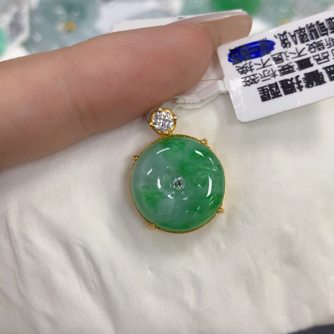 颈饰银S925镶嵌翡翠