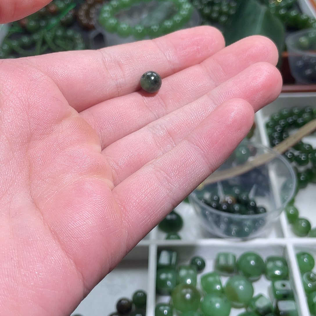 和田玉（碧玉）未镶嵌珠宝半成品