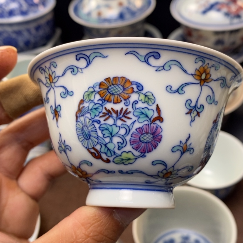 【闪购商品】景德镇青花斗彩主人杯