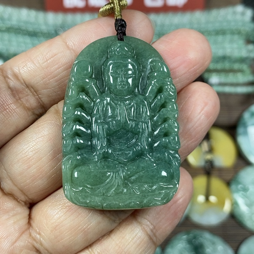 【闪购商品】翡翠颈饰未镶嵌玉吊坠翡翠玉千手观音