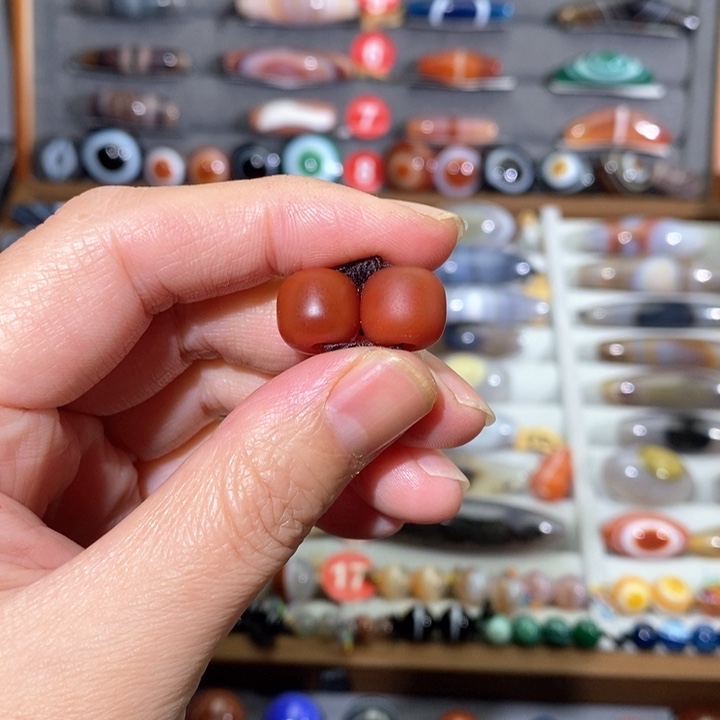 玛瑙/玉髓颈饰合金