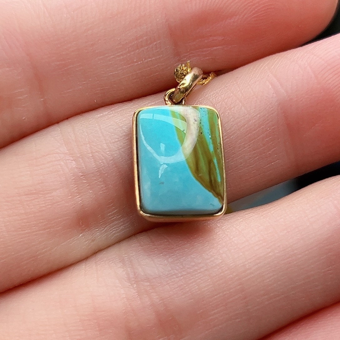 绿松石珠宝奇石18K金镶嵌