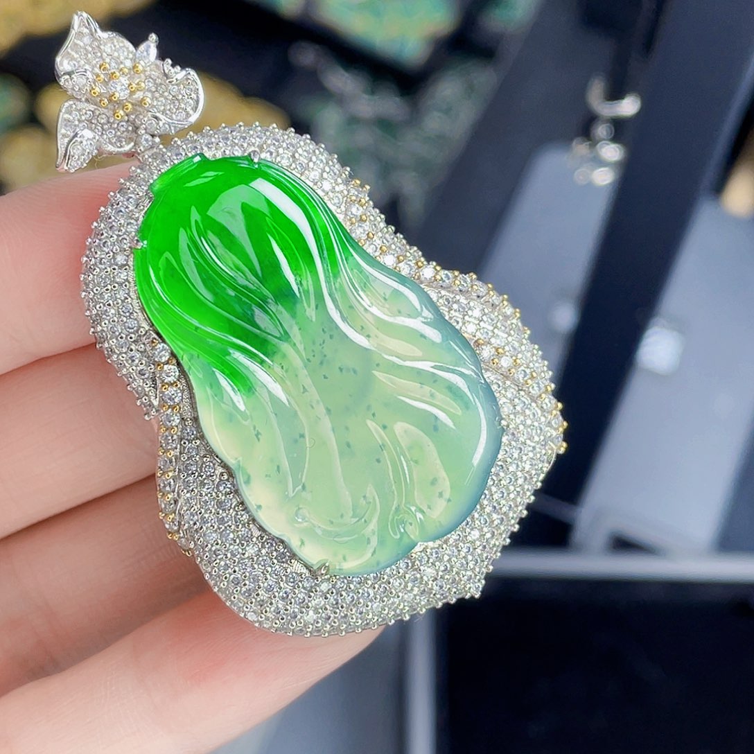 翡翠吊坠(不含链)未镶嵌