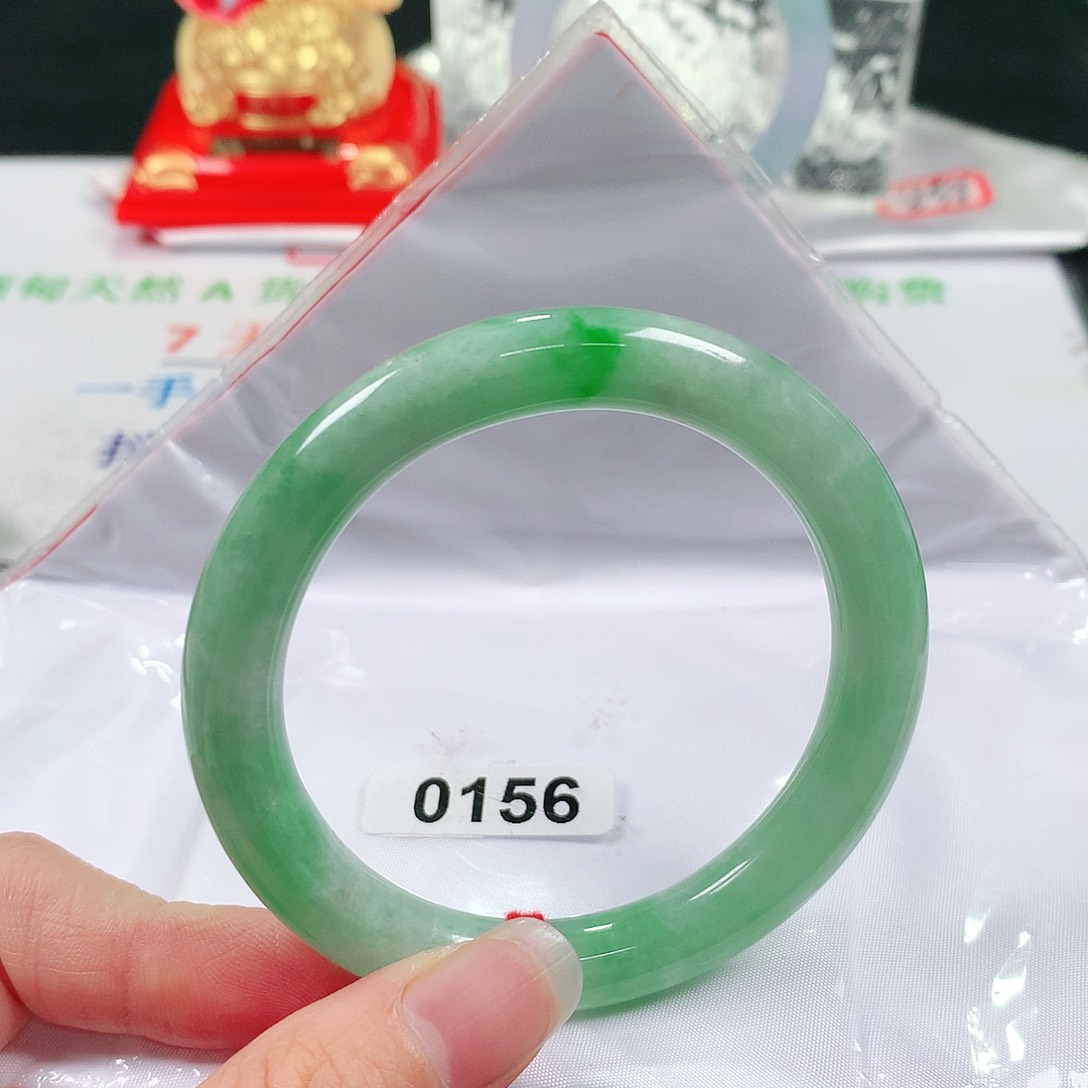 翡翠未镶嵌手镯  编号0156 圆条55+