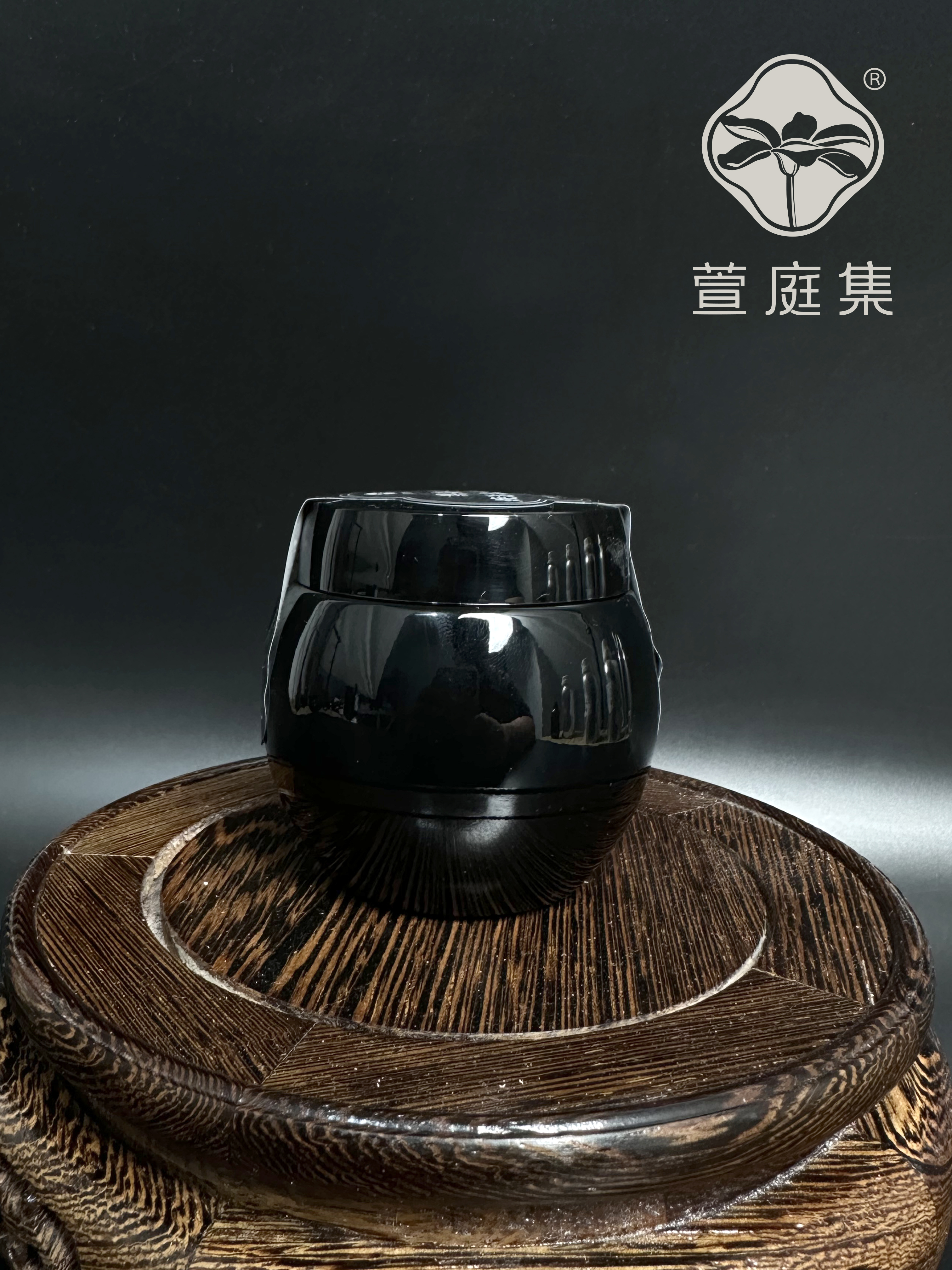 【贵妇奢护】黑精粹焕活古源精油面霜30%玻因50g