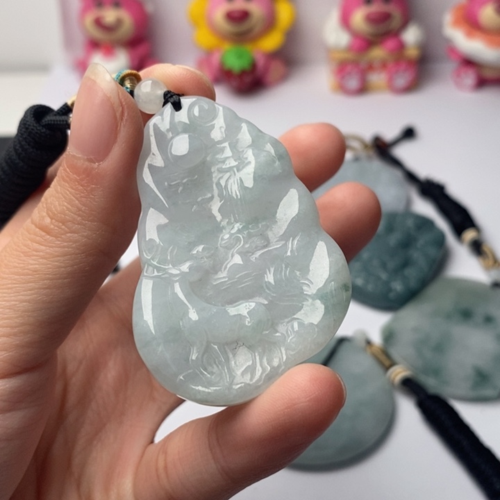 翡翠未镶嵌颈饰翡翠