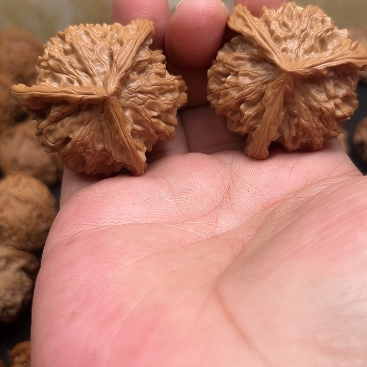 范***总文玩核桃吊坠你们都在