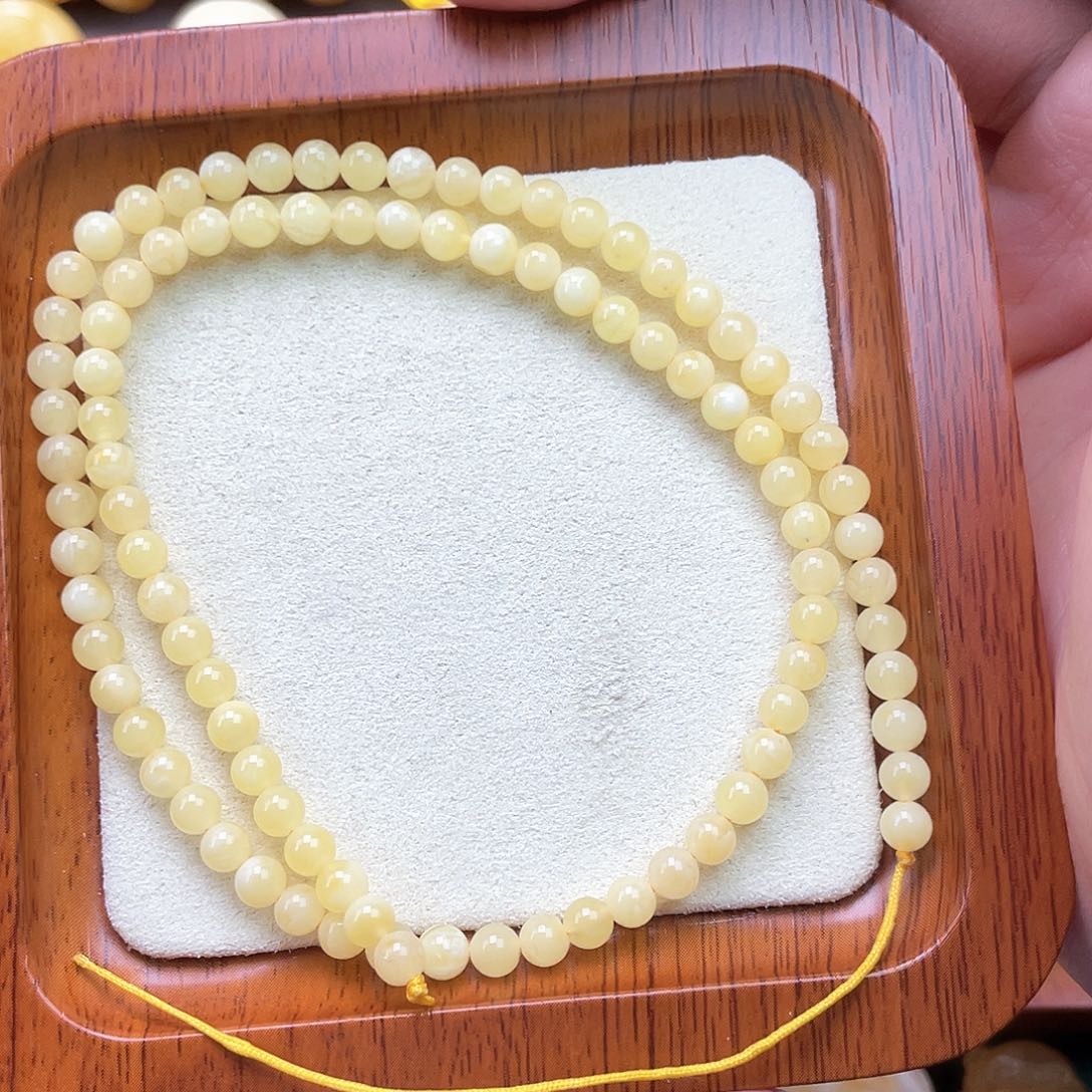 琥珀裸石未镶嵌蜜蜡