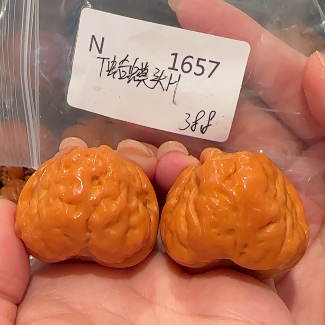 桃核把件满**酸蛤蟆头38精品