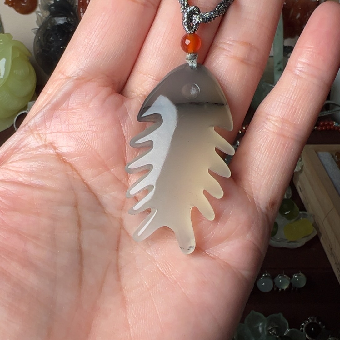 蛇纹石玉吊坠(赠链)未镶嵌