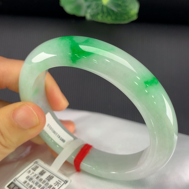 翡翠手镯未镶嵌正圈55-56