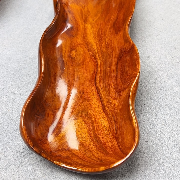 腾*越南黄花梨盘子一个