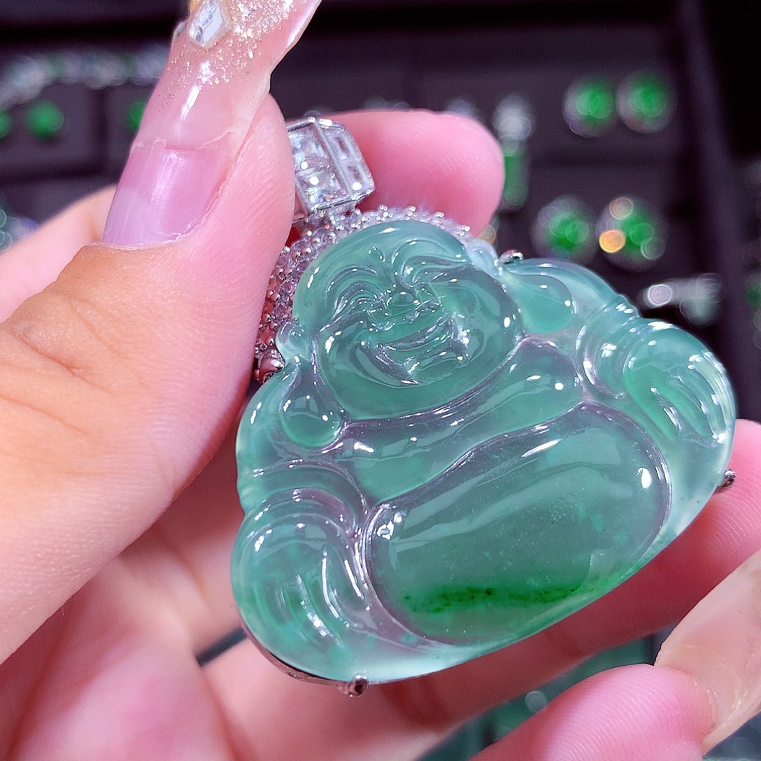 颈饰未镶嵌翡翠挂件