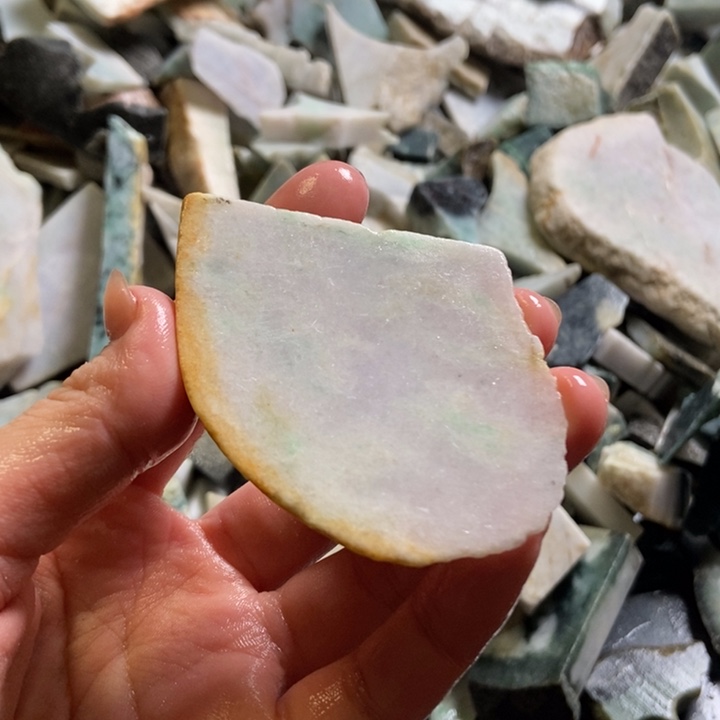 翡翠颈饰未镶嵌天然翡翠