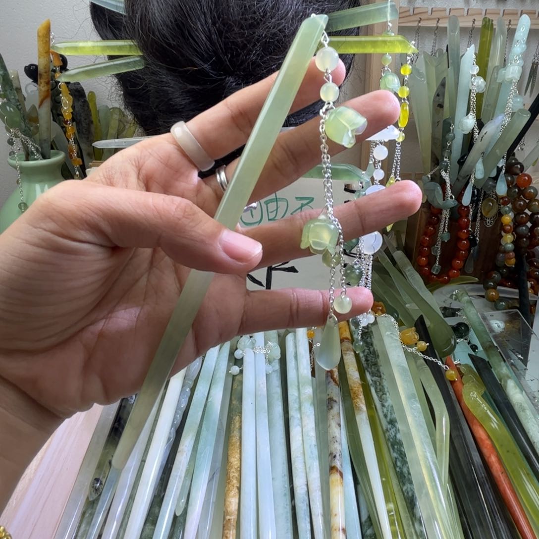 蛇纹石玉发饰合金大炸