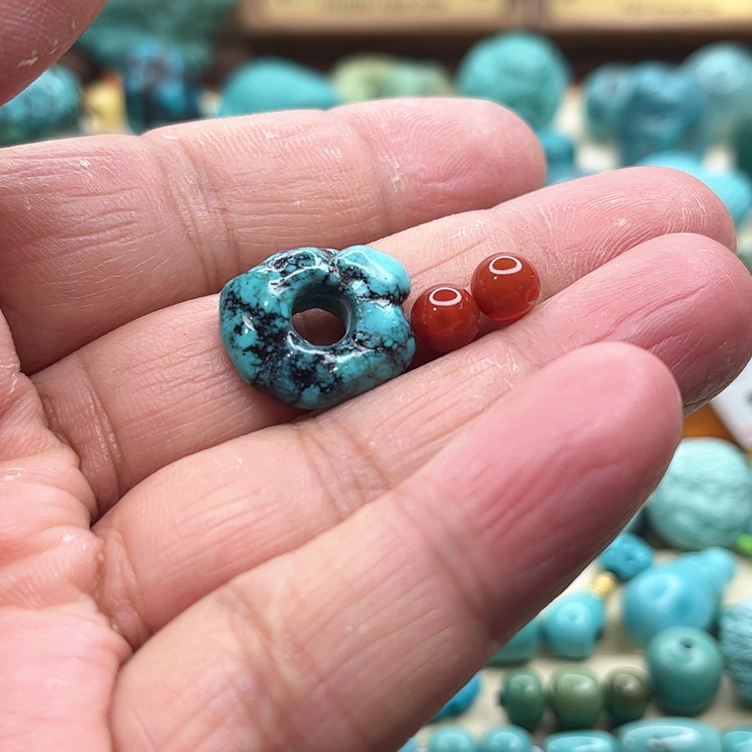 南红玛瑙随形未镶嵌