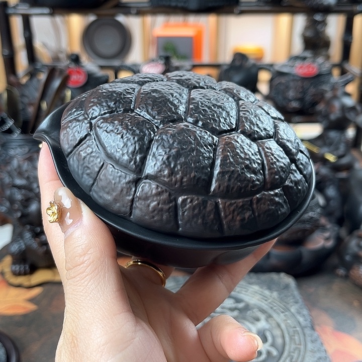 壶云南建水紫陶壶