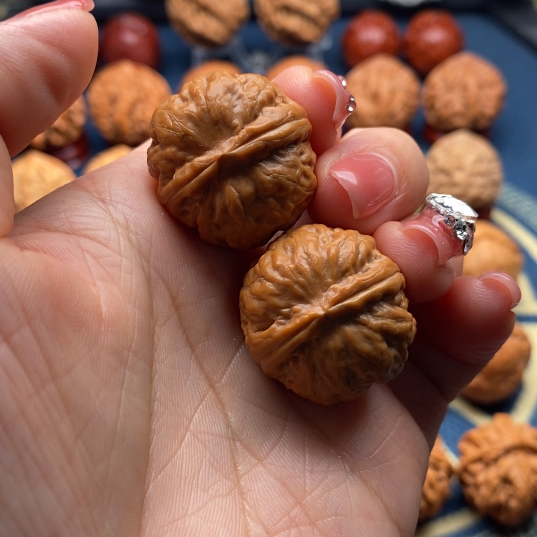 文玩核桃把件精品小手捻