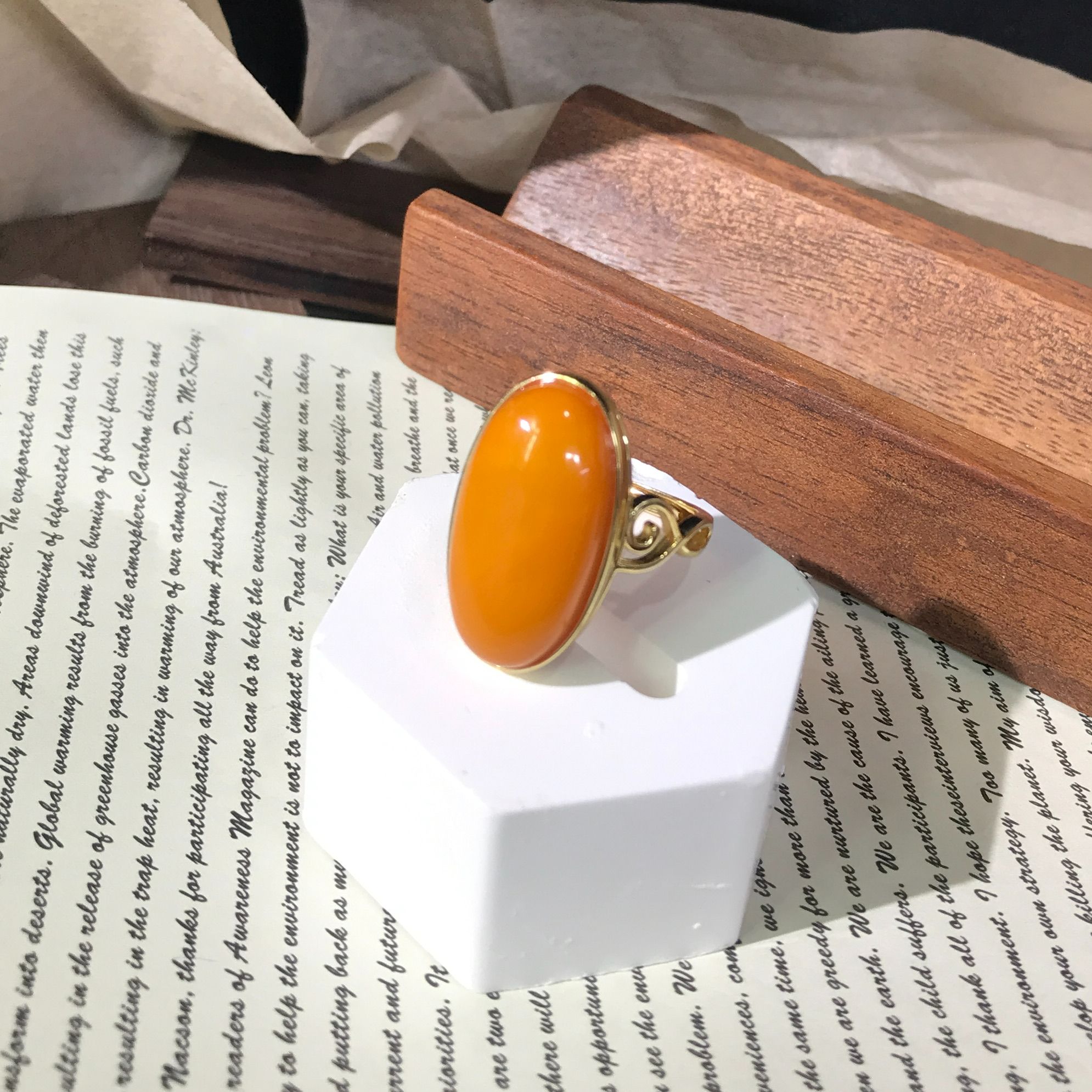 天然保真蜜蜡蛋面s925银镶时尚轻奢款