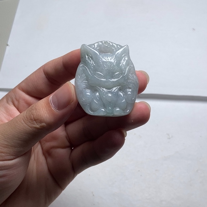 翡翠未镶嵌颈饰狐狸8