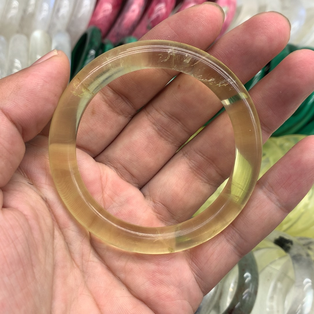 未镶嵌手镯黄晶手镯