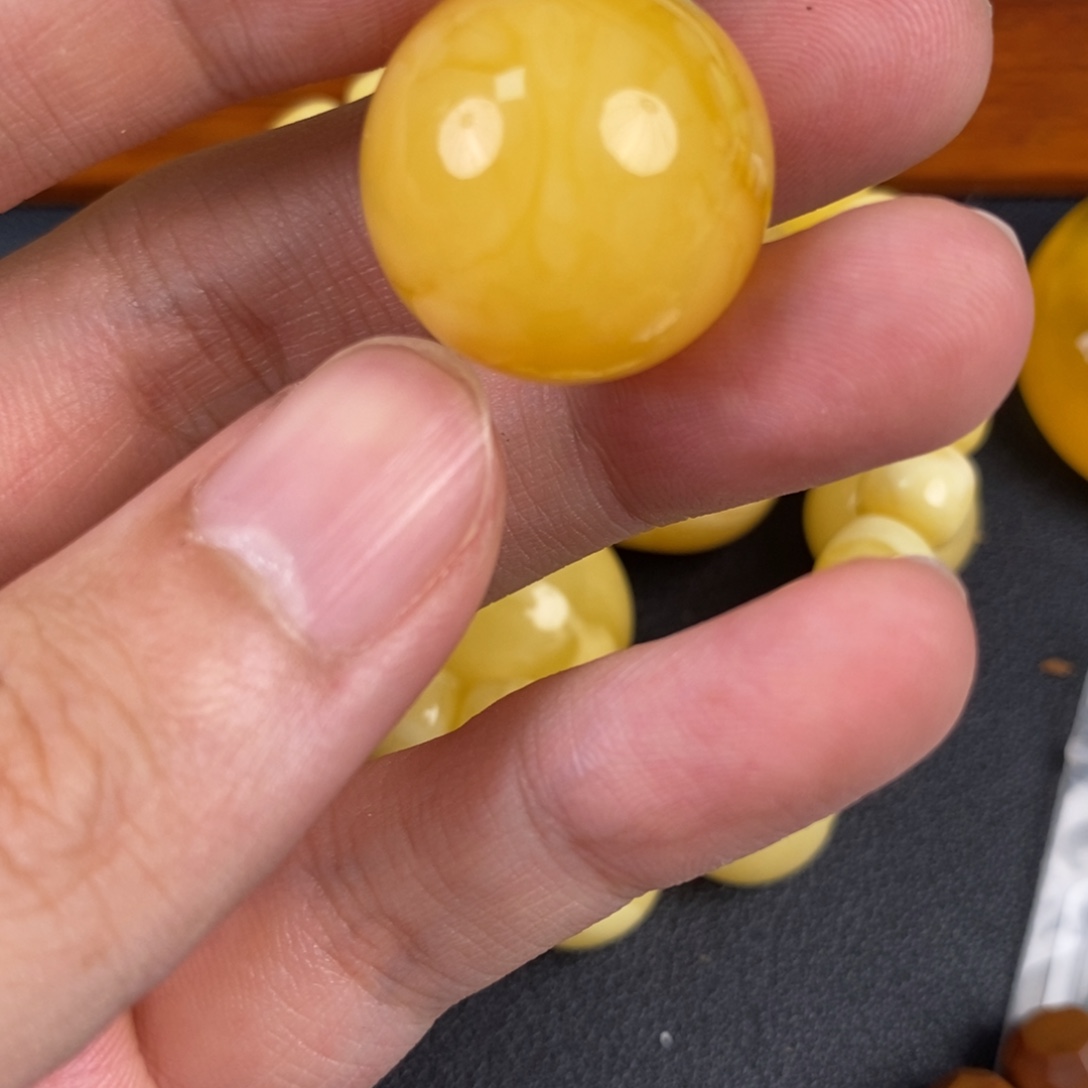 琥珀未镶嵌裸石47