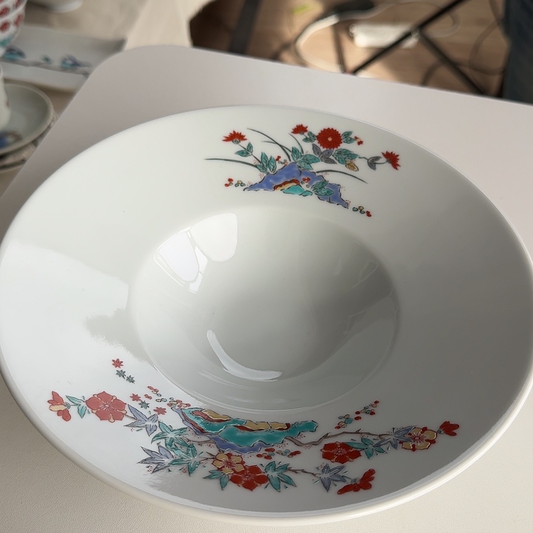 瓷片手绘草帽钵22.5厘米