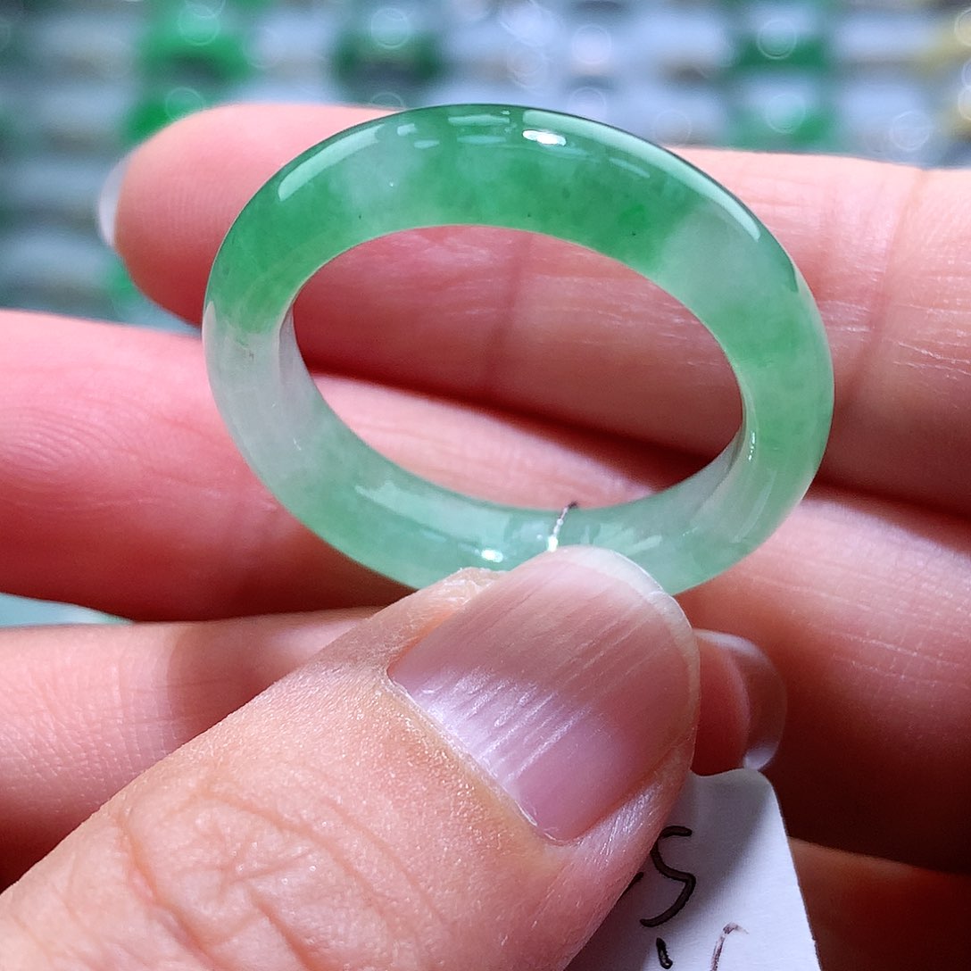 翡翠戒指未镶嵌25-26号
