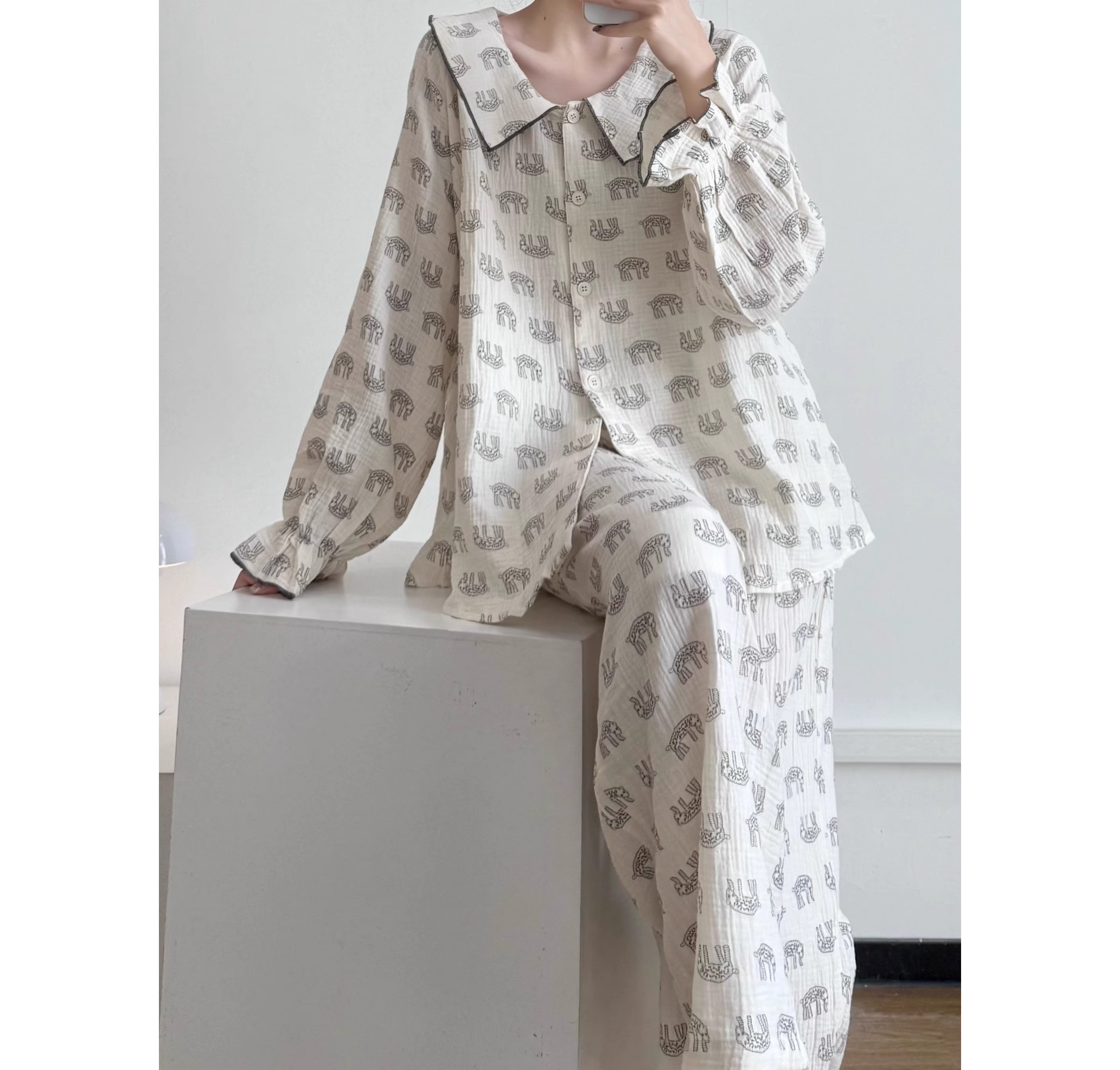 设计感复古印花舒眠睡衣女春秋新款大码长袖长裤宽松家居服两件套