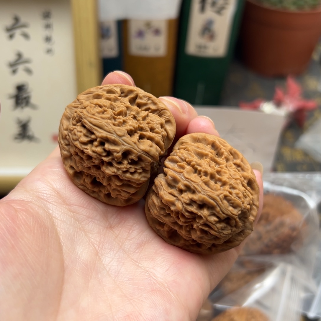 南***普文玩核桃把件40全品南疆石